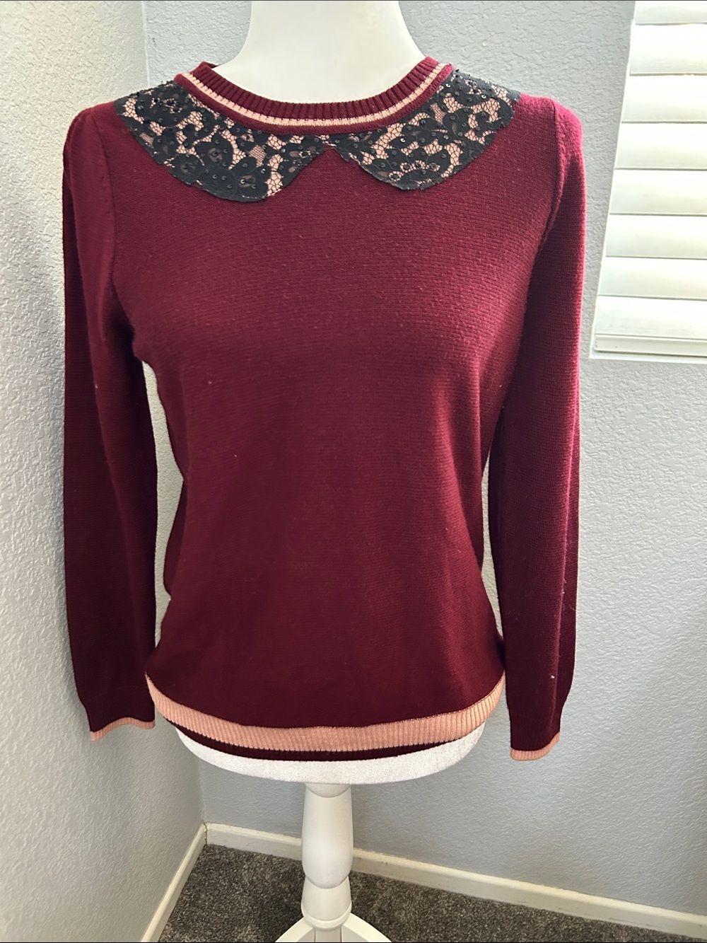 Women's Burgundy Crewneck Sweater with Lace Collar